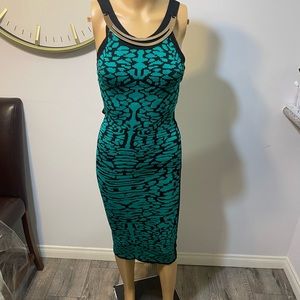 2b bebe dress size M